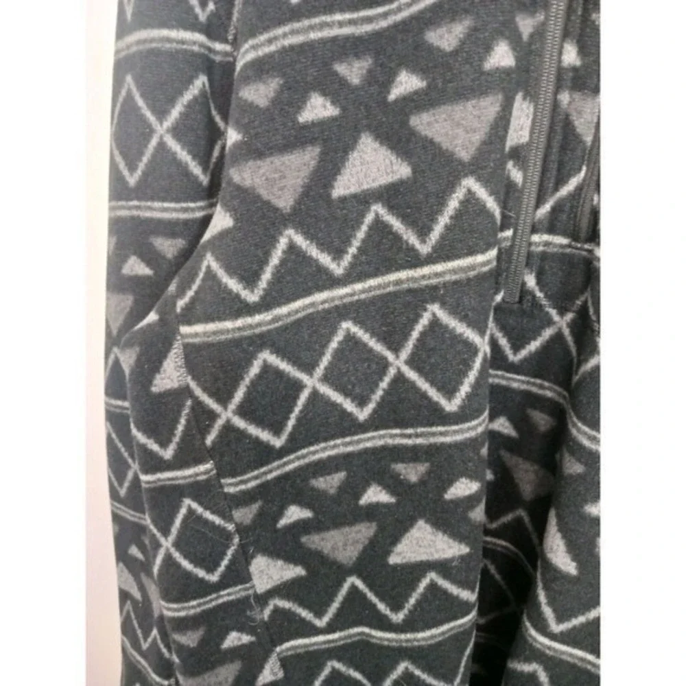 The North Face Mens XL Geometric Fleece 1/4 Zip Gray Southwestern Aztec Pullover